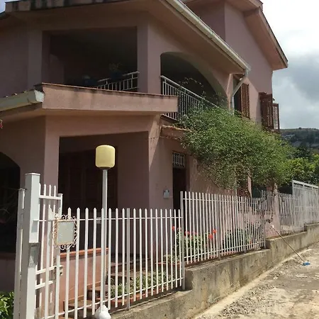 Trabihouse فيلة